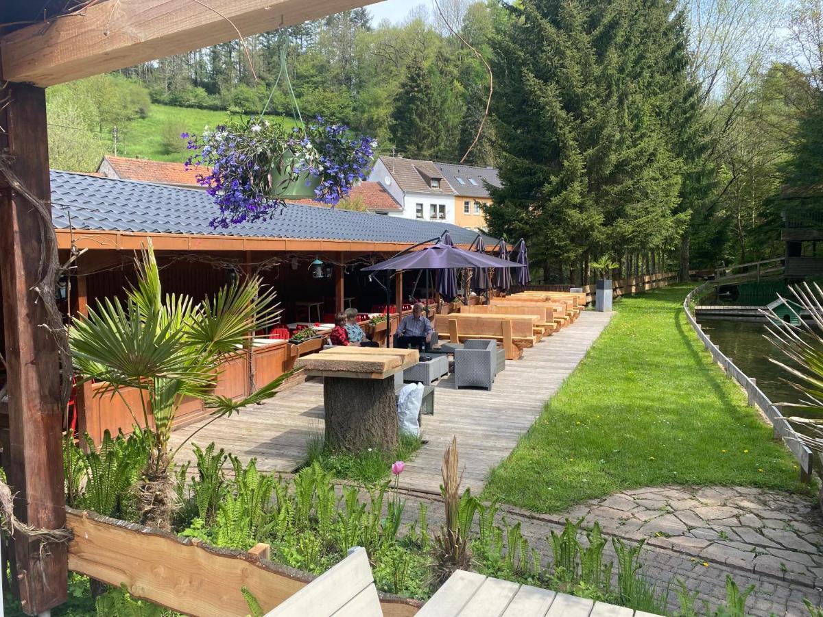 Hotel-Restaurant Theis-Muehle Biersdorf Extérieur photo