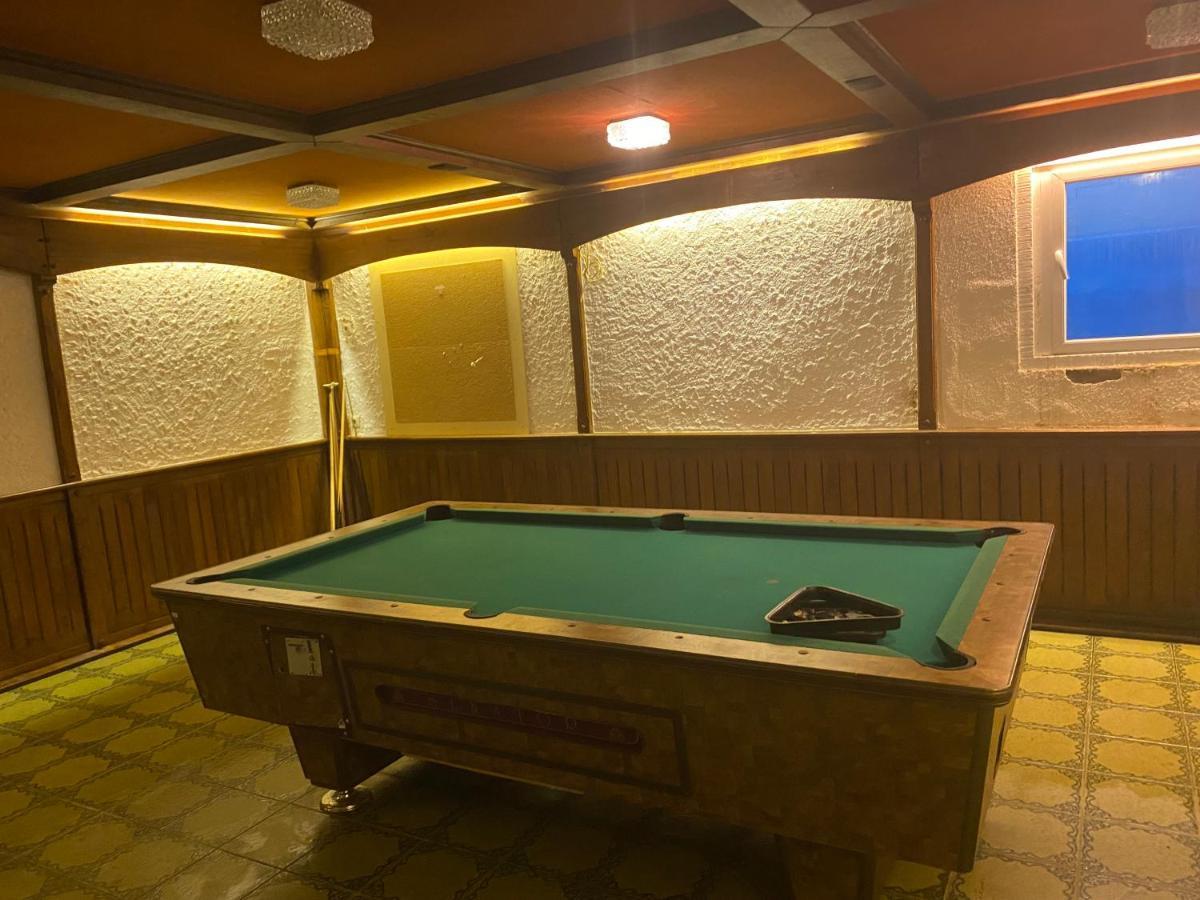 Hotel-Restaurant Theis-Muehle Biersdorf Extérieur photo